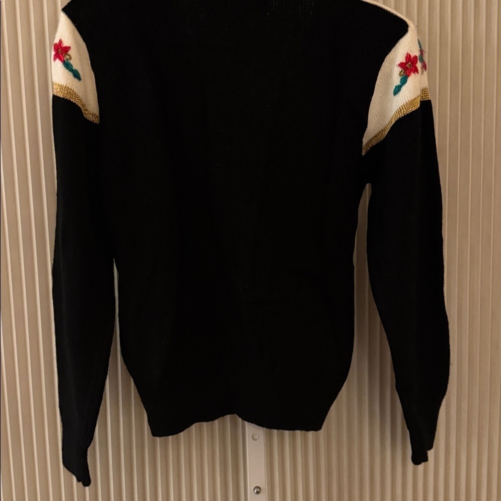Jaclyn Smith Black Floral Vintage Medium Sweater NWT - Picture 5 of 5